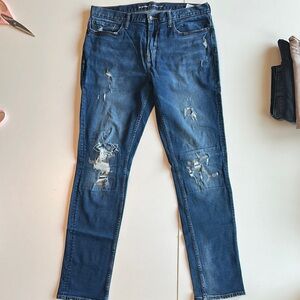 Old Navy Distressed Slim Jeans 34x34